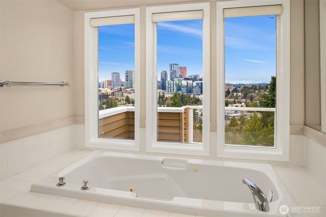 9610 SE 7th Street, Bellevue, WA 98004