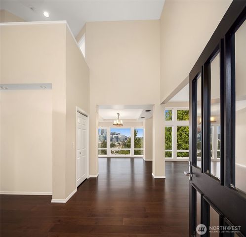 9610 SE 7th Street, Bellevue, WA 98004