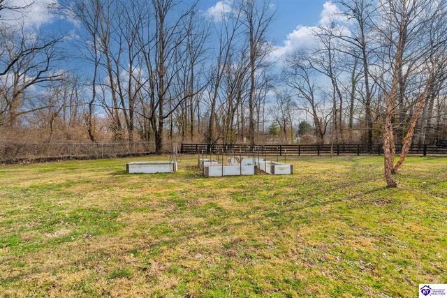 42 Ellis Park, Elizabethtown, KY 42701