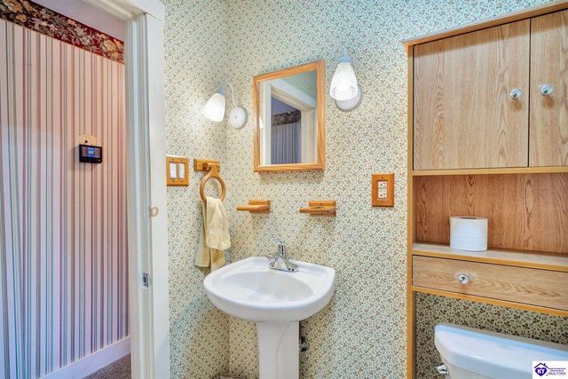 42 Ellis Park, Elizabethtown, KY 42701