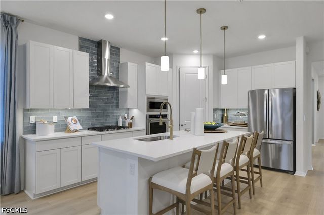 17007 GREAT HERON LN, Punta Gorda, FL 33982
