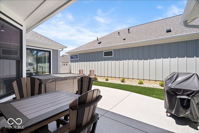 9163 Bryce Circle, Zionsville, IN 46077