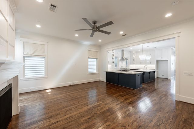 828 E 28th Street, Houston, TX 77009