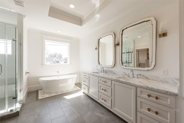 828 E 28th Street, Houston, TX 77009