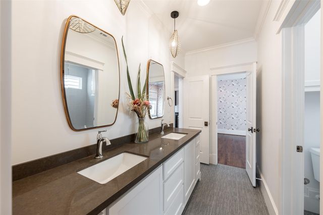 828 E 28th Street, Houston, TX 77009