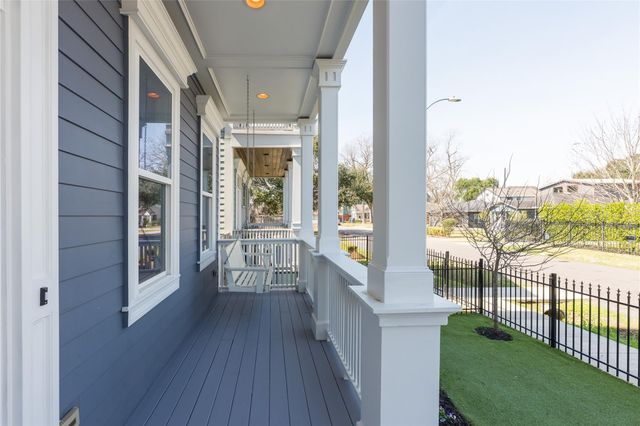 828 E 28th Street, Houston, TX 77009