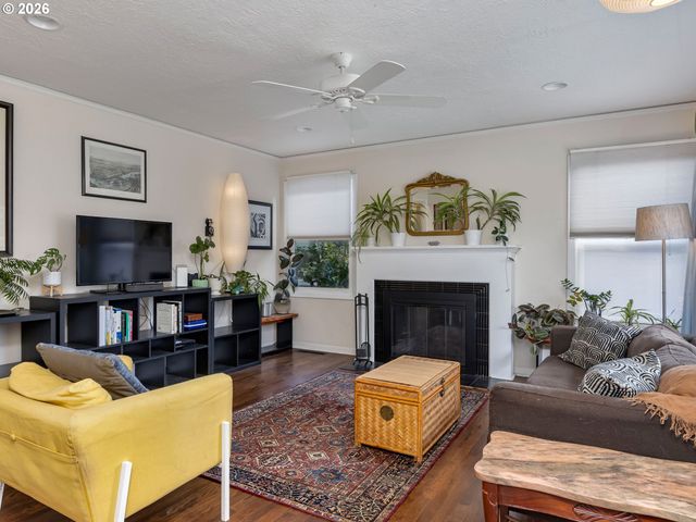 2112 Ne 81ST Ave, Portland, OR 97213