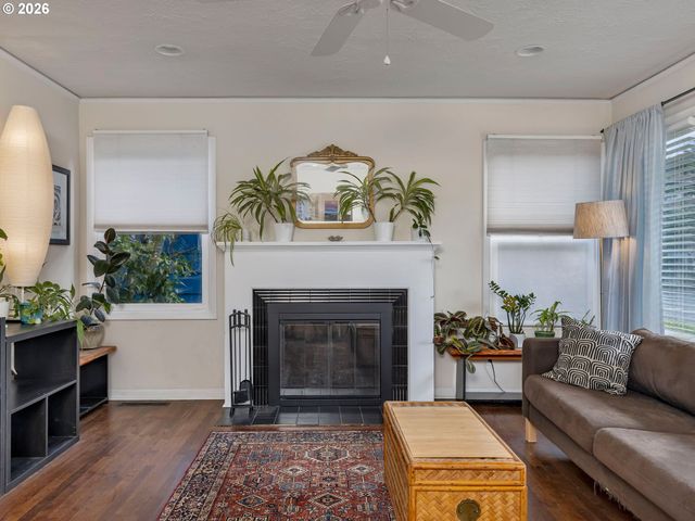 2112 Ne 81ST Ave, Portland, OR 97213