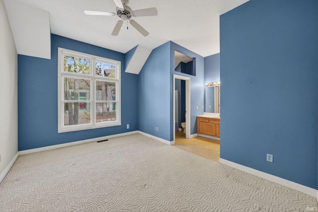 1446 Bridge Water Way, Mishawaka, IN 46545