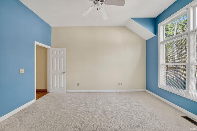 1446 Bridge Water Way, Mishawaka, IN 46545