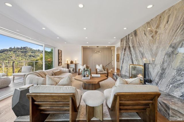 105 Oak Ridge Rd, San Rafael, CA 94903