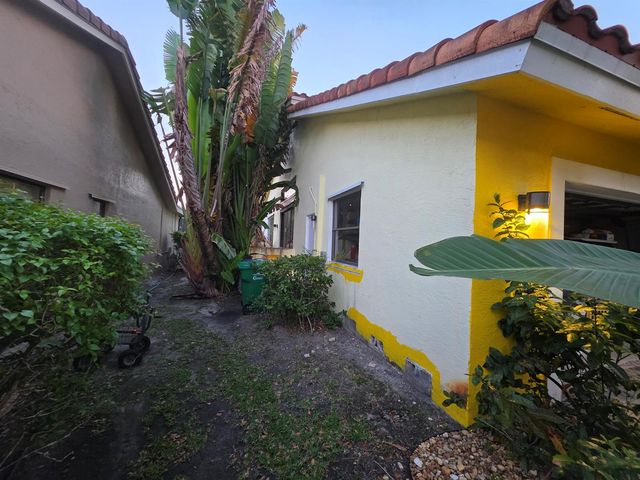 4977 NW 97th Drive, Coral Springs, FL 33076