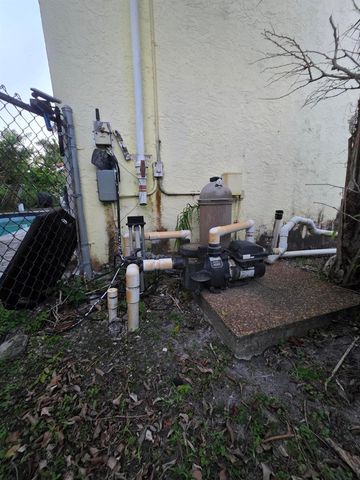 4977 NW 97th Drive, Coral Springs, FL 33076