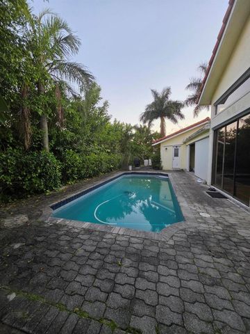 4977 NW 97th Drive, Coral Springs, FL 33076