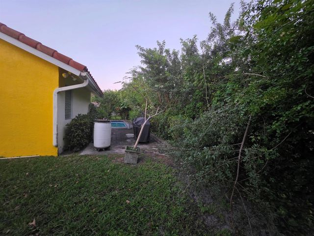 4977 NW 97th Drive, Coral Springs, FL 33076