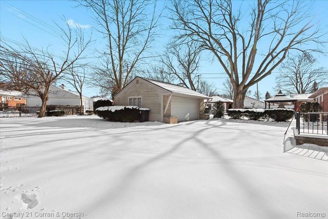 14432 Lyons Street, Livonia, MI 48154