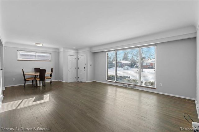 14432 Lyons Street, Livonia, MI 48154