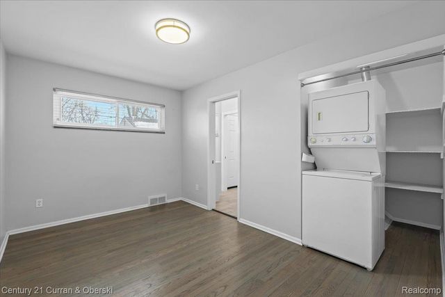 14432 Lyons Street, Livonia, MI 48154