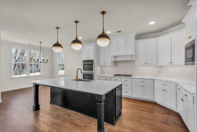 6301 BEVAN LAKE DR, Arlington, TN 38002