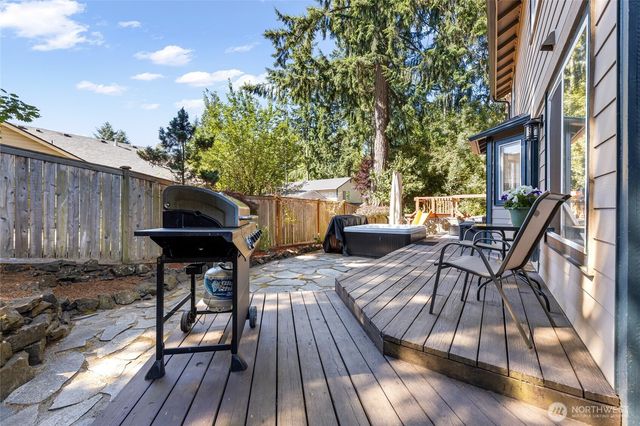 7605 38th Court SE, Lacey, WA 98503