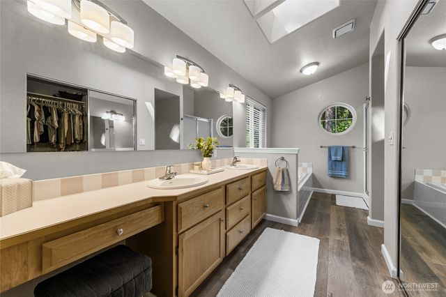 7605 38th Court SE, Lacey, WA 98503