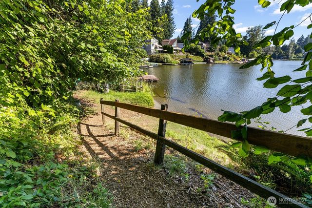 7605 38th Court SE, Lacey, WA 98503