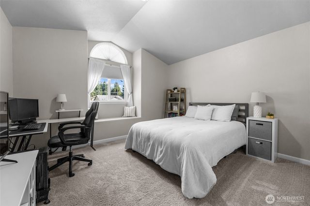 7605 38th Court SE, Lacey, WA 98503