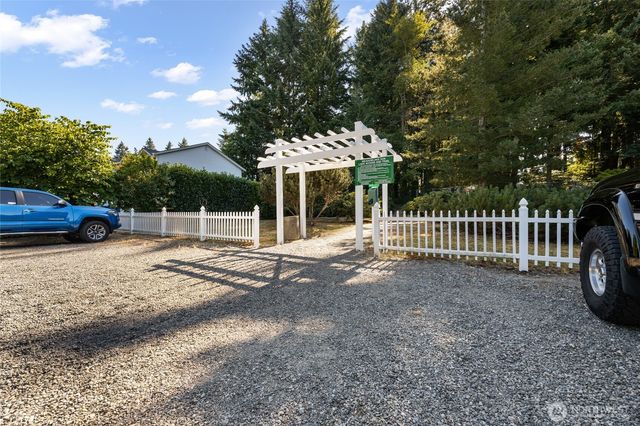 7605 38th Court SE, Lacey, WA 98503