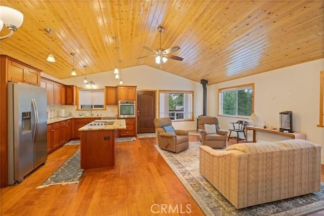 37745 Marina View, Bass Lake, CA 93604