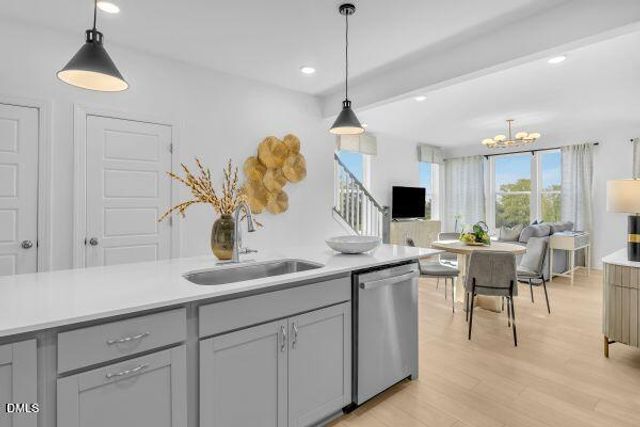 615 Hedrick Ridge Road Road 103, Cary, NC 27519