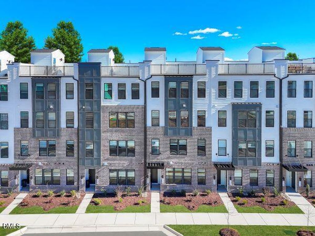 615 Hedrick Ridge Road Road 103, Cary, NC 27519