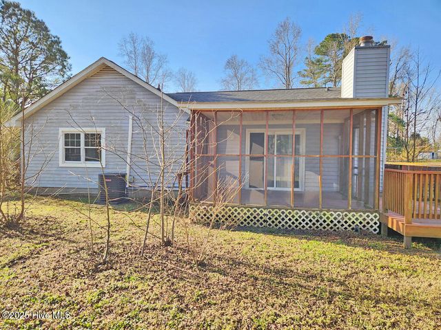 2823 Harvest, Grimesland, NC 27837