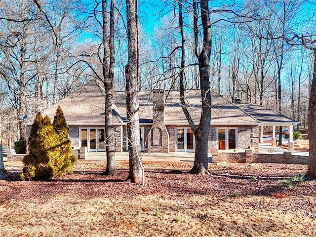 66 Highland Drive, Jefferson, GA 30549