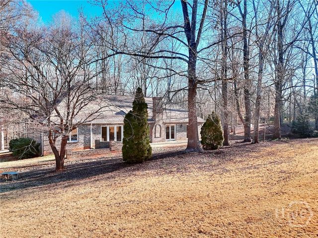 66 Highland Drive, Jefferson, GA 30549