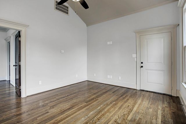 1131 Oxford St, Garage Apartment, Houston, TX 77008