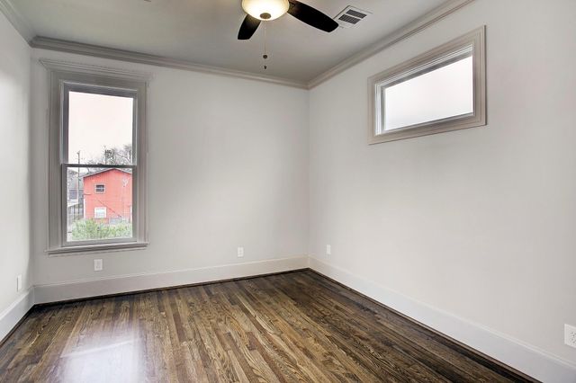 1131 Oxford St, Garage Apartment, Houston, TX 77008