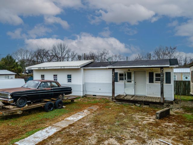 5852 E HWY 60, Owingsville, KY 40360