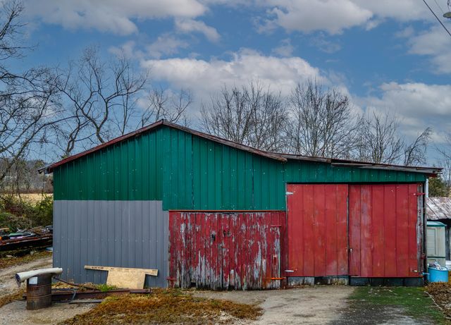 5852 E HWY 60, Owingsville, KY 40360