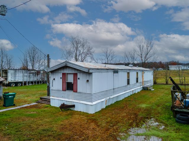 5852 E HWY 60, Owingsville, KY 40360