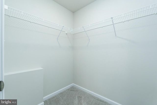 304 AMBERLEIGH LN, Shippensburg, PA 17257