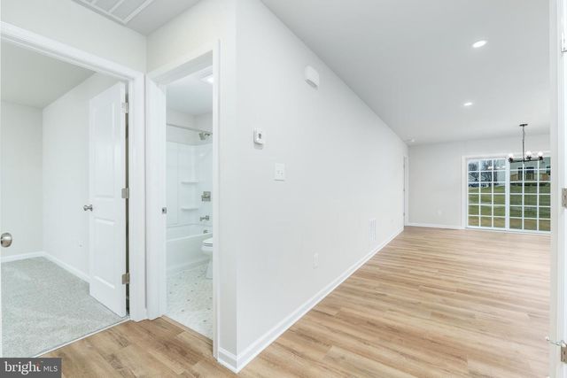 304 AMBERLEIGH LN, Shippensburg, PA 17257