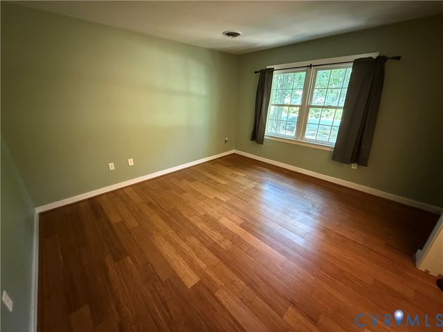 4633 Newbys Bridge Rd, Chesterfield, VA 23832