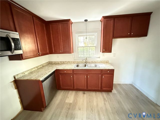 4633 Newbys Bridge Rd, Chesterfield, VA 23832