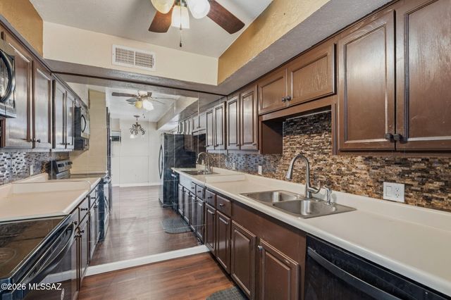 1600 N Wilmot Rd Unit 290, Tucson, AZ 85712