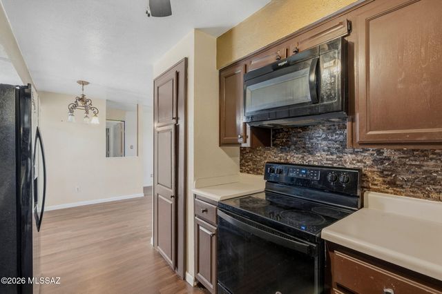 1600 N Wilmot Rd Unit 290, Tucson, AZ 85712