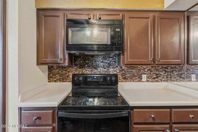 1600 N Wilmot Rd Unit 290, Tucson, AZ 85712