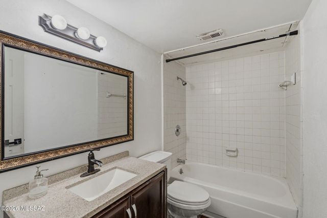 1600 N Wilmot Rd Unit 290, Tucson, AZ 85712