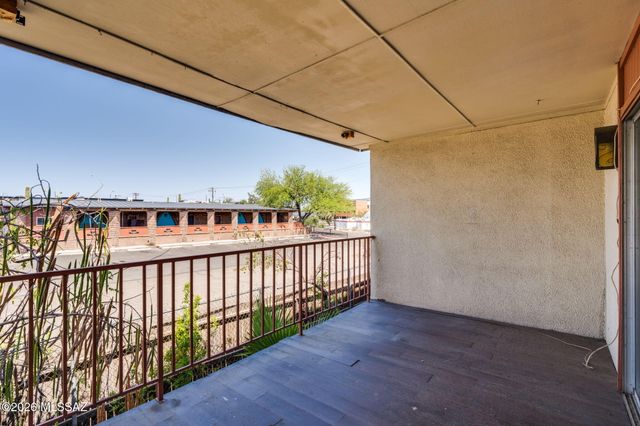 1600 N Wilmot Rd Unit 290, Tucson, AZ 85712