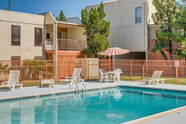 1600 N Wilmot Rd Unit 290, Tucson, AZ 85712