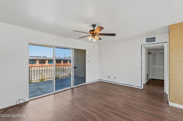 1600 N Wilmot Rd Unit 290, Tucson, AZ 85712